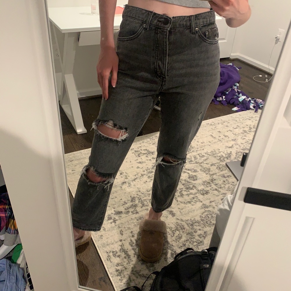 UO JEANS